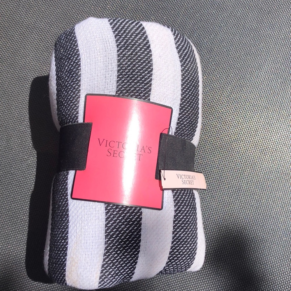 Victoria’s Secret throw
